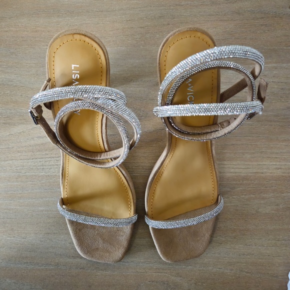 Lisa Vickey Angelic Sandal - Picture 4 of 6